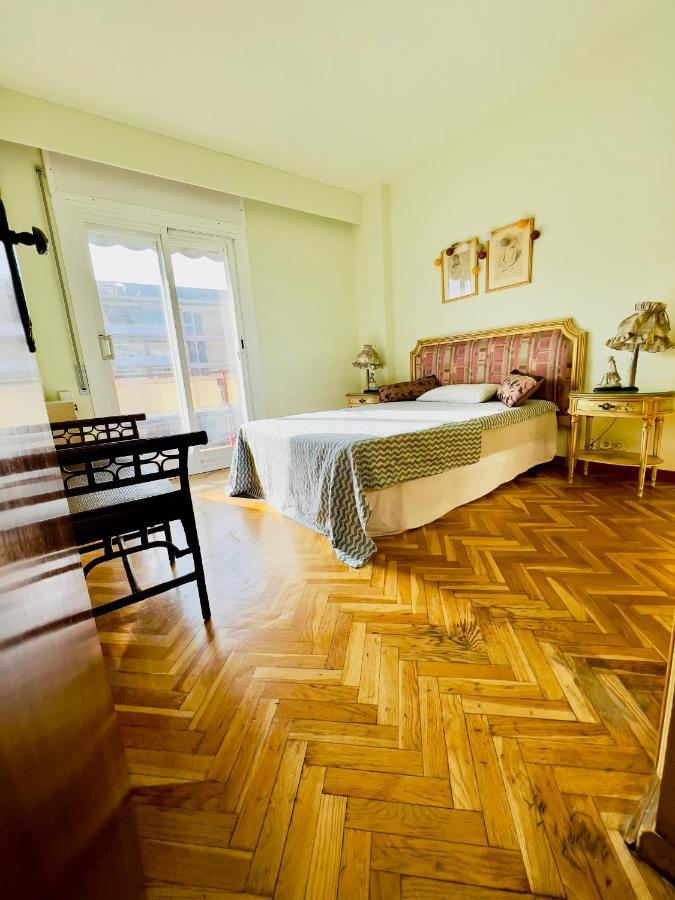 Your Second Home In Barcelona With Private Room And Private Bathroom Close To Montjuic, Pl Espana, La Rambla, Ferry Port ภายนอก รูปภาพ