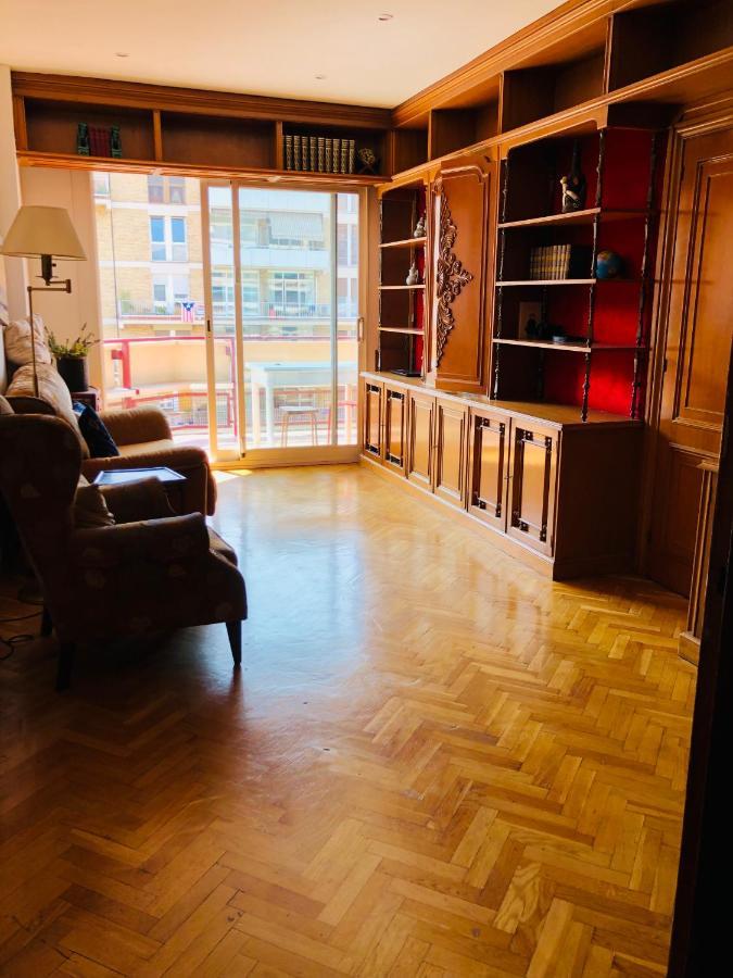 Your Second Home In Barcelona With Private Room And Private Bathroom Close To Montjuic, Pl Espana, La Rambla, Ferry Port ภายนอก รูปภาพ